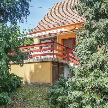Casa vacanze Two-bedroom Holiday In